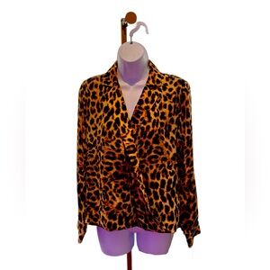 VINCE CAMUTO | Leopard Print Blouse